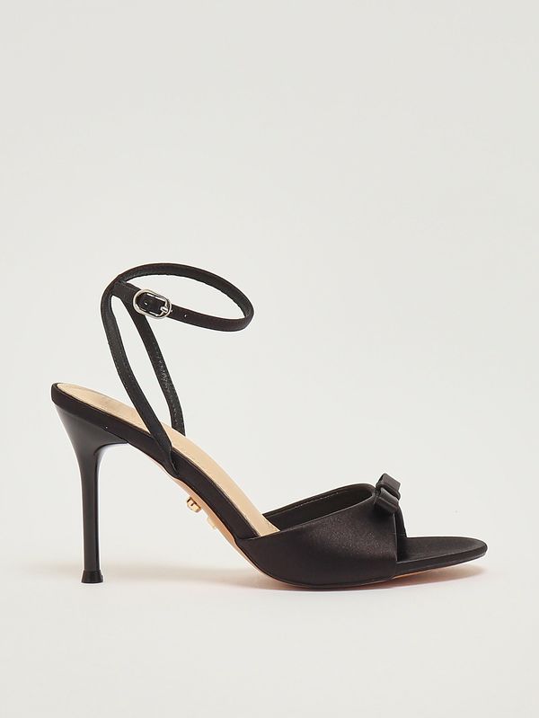 Sandalo donna Madeira Nero Twentyfourhaitch