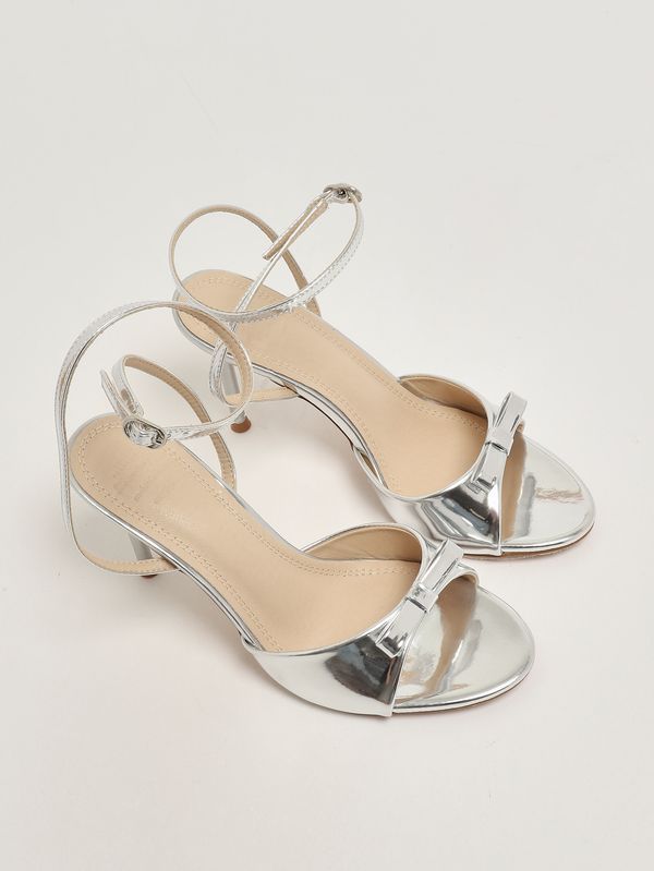 2. Sandalo donna Madeira Argento Twentyfourhaitch s0097