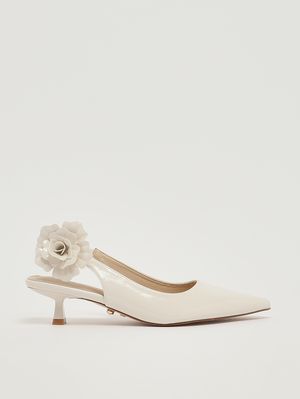 1. Zapatos de salón de mujer Levante en piel sintética Crema