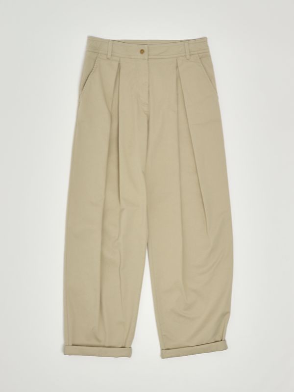1. Mädchenhose aus Stretch-Baumwolle Beige Moncler l19542a00003598qh