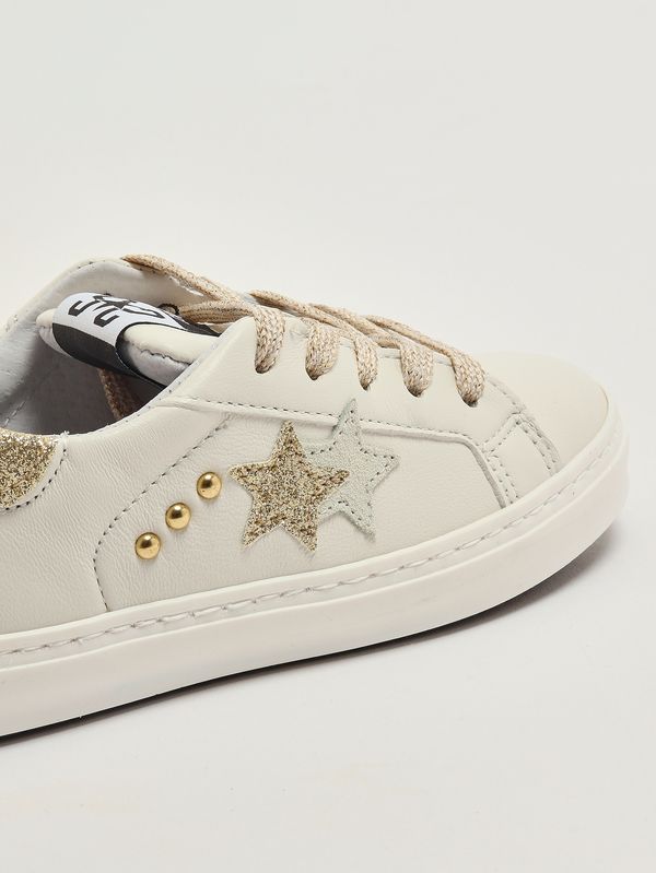 5. Zapatillas de piel para niña Blanco-Oro 2Star 2sb3431