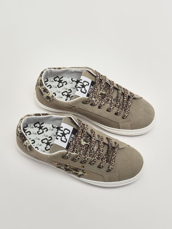 2. Baskets en cuir pour fille Taupe 2Star 2sb3440