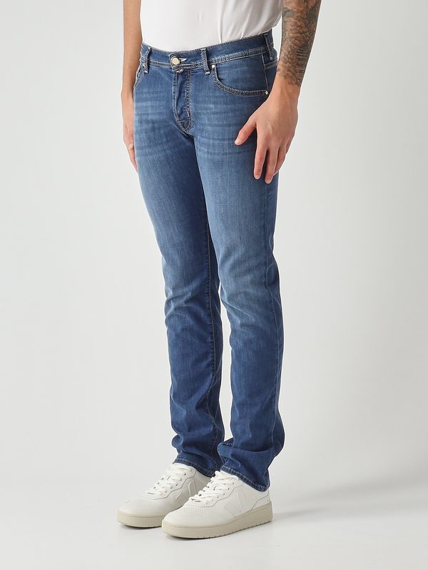 3. Herrenjeans Nick V1 Slim Fit aus Stretch-Baumwolle 8 OZ Mittleres Denim Jacob Cohen jumqe006034s3735v1