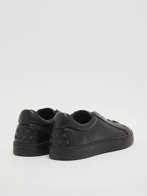 3. Sneakers uomo 04L in pelle nappata Nero