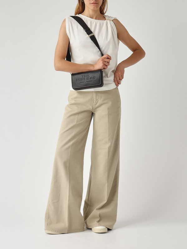 2. Bolso de mujer The Mini Bag en piel granulada Negro Marc Jacobs 2s4smn080s02