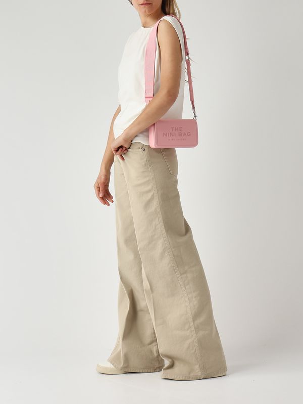 2. Bolso de mujer The Mini Bag en piel granulada Rosa Lazo Marc Jacobs 2s4smn080s02