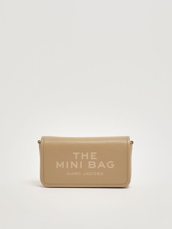 1. Borsa donna The Mini Bag in pelle martellata Camel Marc Jacobs 2s4smn080s02