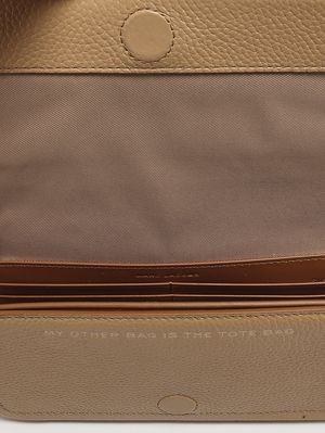 5. Borsa donna The Mini Bag in pelle martellata Camel