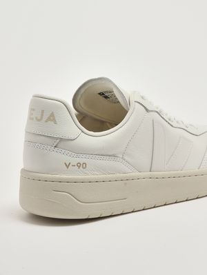 5. Veja Herren V-90 aus Leder O.T. Weiß