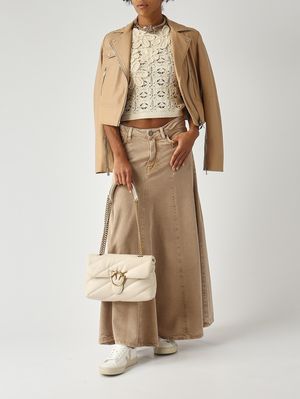 2. Top de mujer de ganchillo Nata