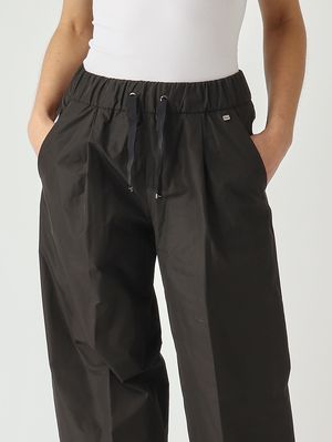 5. Pantalone donna in tessuto tecnico Nero