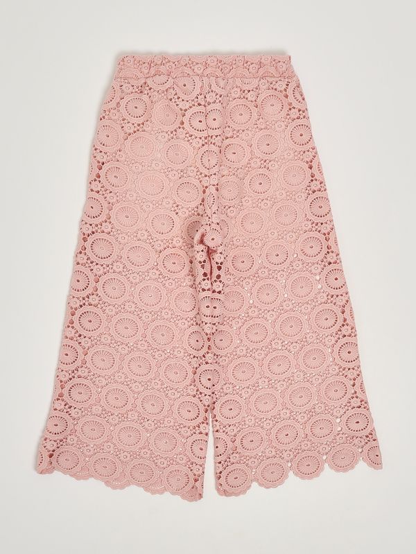 2. Pantalón de niña con bordados Rosa Twinset 261gb2017