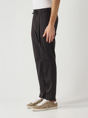 2. Pantalone uomo in nylon stretch superlight Nero