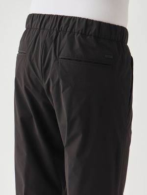 4. Pantalone uomo in nylon stretch superlight Nero