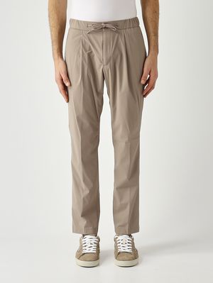 1. Pantalone uomo in nylon stretch superlight Tortora Chiaro
