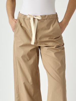 5. Pantalón de mujer color plata de algodón Camello