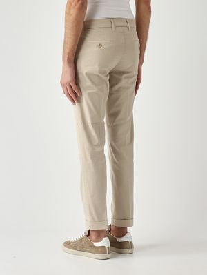 3. Pantalone uomo in gabardina di cotone stretch Beige