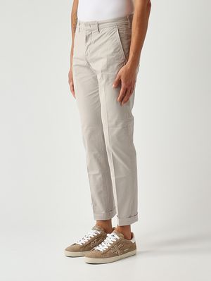 3. Pantalone uomo in gabardina di cotone stretch Grigio Chiaro