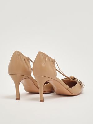 3. Zapatos de salón para mujer de piel Arena