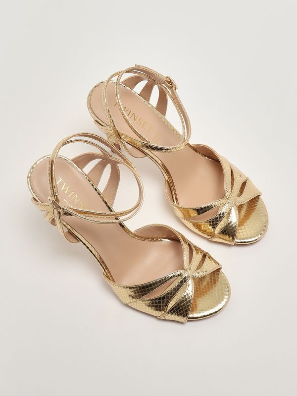 2. Damensandale aus Metallicleder Platin Twinset 261tcp112