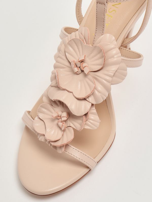 5. Women's leather sandals Nude Twinset 261tgt082