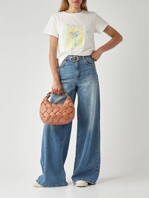 2. Women's Croissant bag in woven faux leather Mocha Mousse