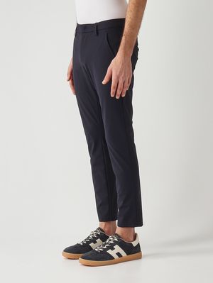 2. Herrenhose Alfredo aus technischem Stretchgewebe Universum