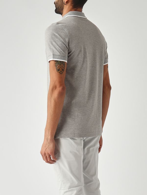 4. Polo para hombre de piqué de algodón elástico. Gris Fay npmb252140stdw