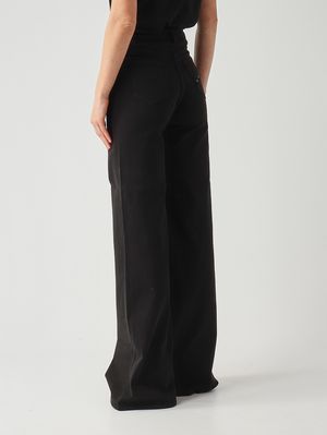 4. Jeans donna in cotone stretch Nero