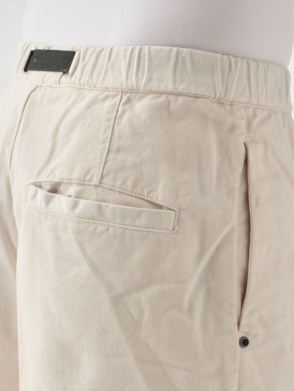 4. Bermuda para hombre SU91 de sarga de algodón. Crudo White sand 26su91260