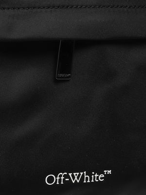 4. Herrenrucksack aus Nylon Schwarz