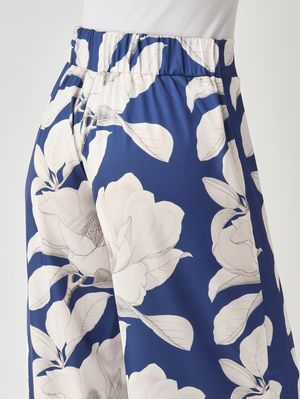 5. Women's satin-effect fabric trousers White-Blue