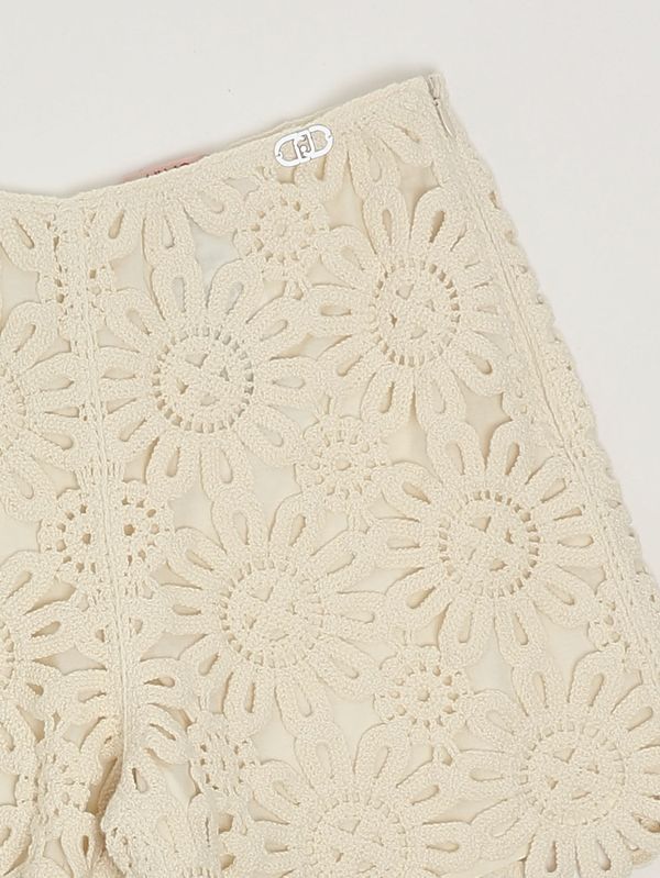 3. Shorts de niña de algodón a crochet Natural Liu Jo ga6059ma051