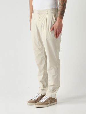 3. Herrenhose Ailty Light Tech PL aus technischem Stretchgewebe Hellbeige