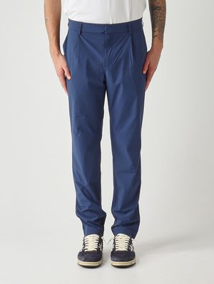 1. Herrenhose Ailty Light Tech PL aus technischem Stretchgewebe Indigoblau