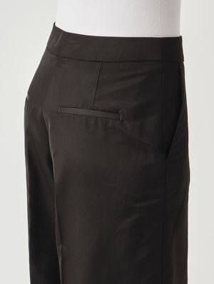 5. Pantalón de mujer de algodón y viscosa. Negro