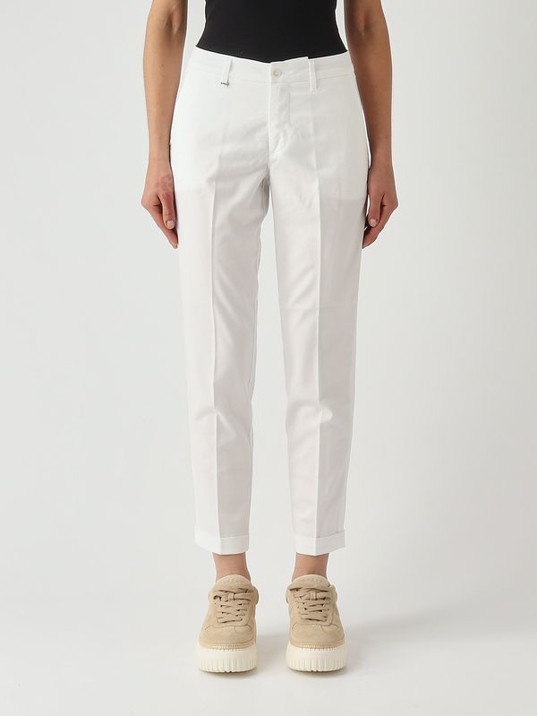 Pantalón de mujer de mezcla de algodón elástico. Blanco Fay