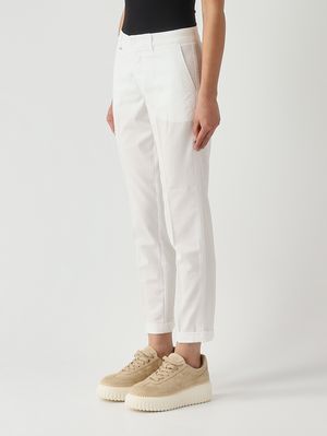 3. Damenhose aus Stretch-Baumwollmischung Weiß