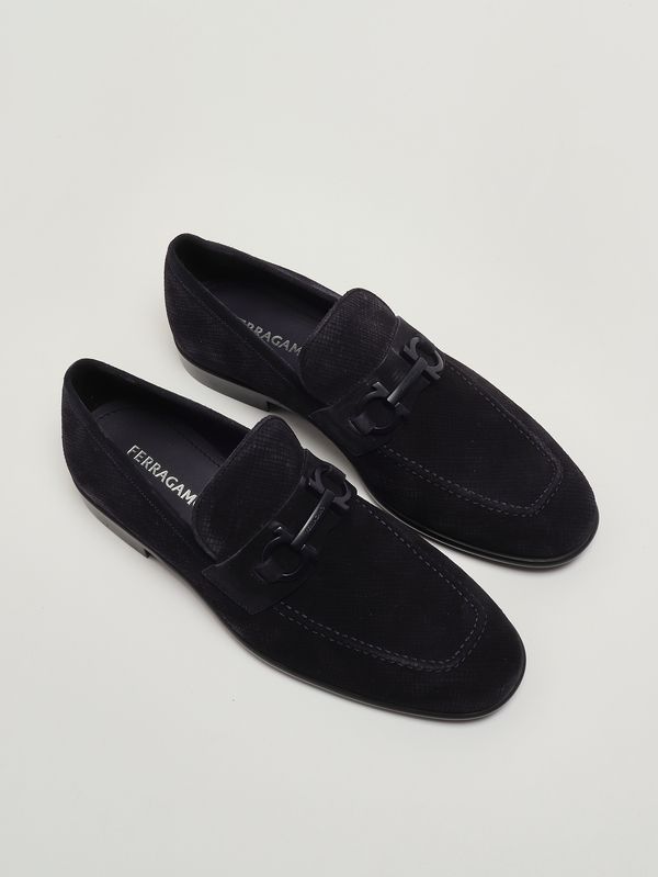 2. Mocassino uomo Foster in pelle scamosciata Blu Navy Ferragamo 021669789474
