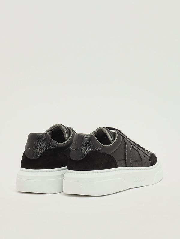 3. Men's Cassina leather sneakers Black Ferragamo 023588781776