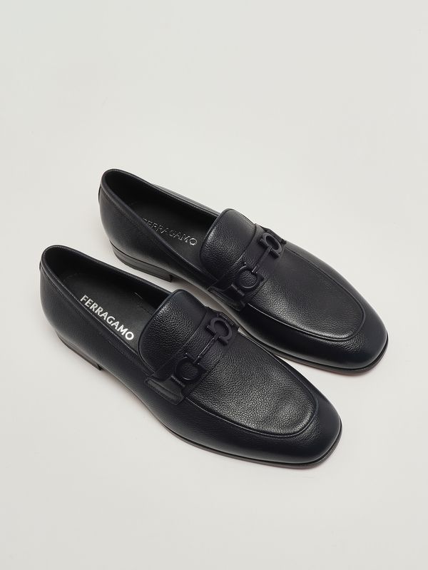 2. Herren-Mokassin Balty aus genarbtem Leder Marineblau Ferragamo 029268789508