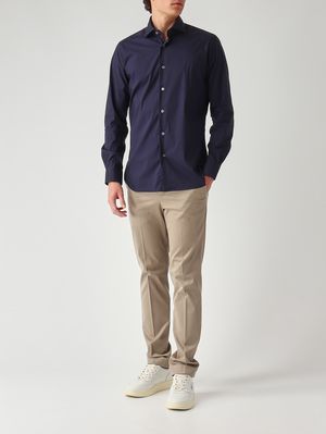 2. Herrenhemd aus Stretch-Baumwollsatin Marine