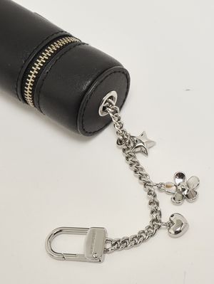 6. Schlüsselanhänger für Damen The Lipstick Case aus Leder Schwarz