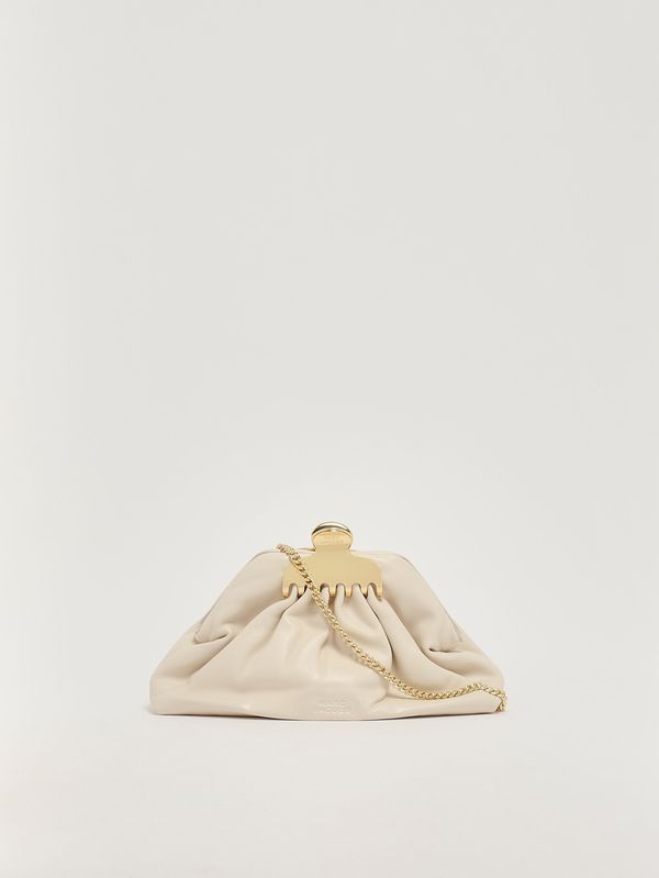4. Clutch femme The Small Claw Clip en cuir Ivoire Marc Jacobs 2r5hcl004h01