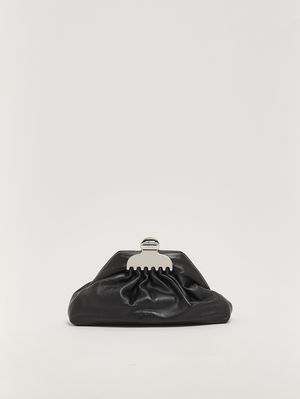 1. Clutch femme The Small Claw Clip en cuir Noir