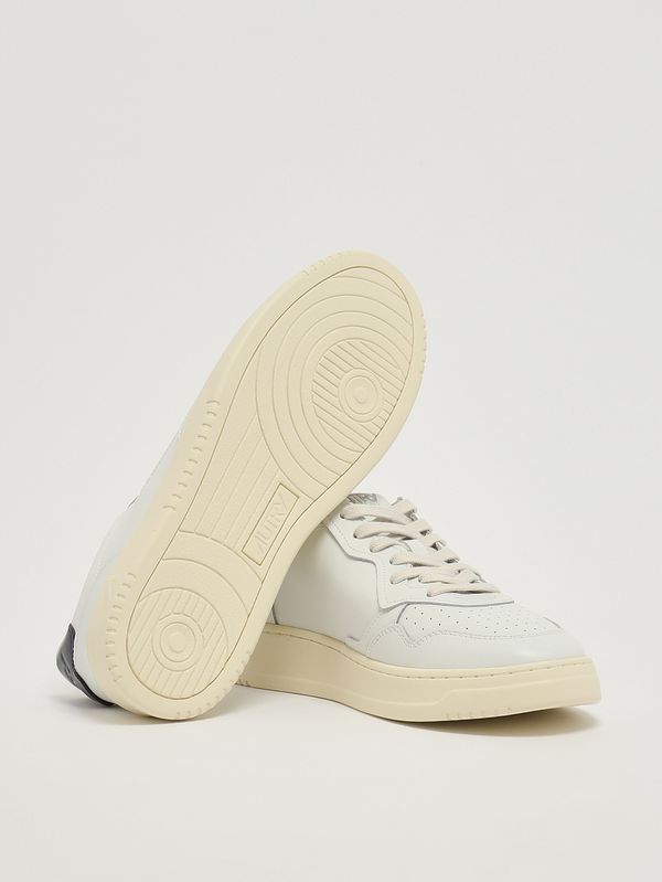 4. Zapatillas Medalist de piel para hombre Blanco-Azul Autry aulmll12