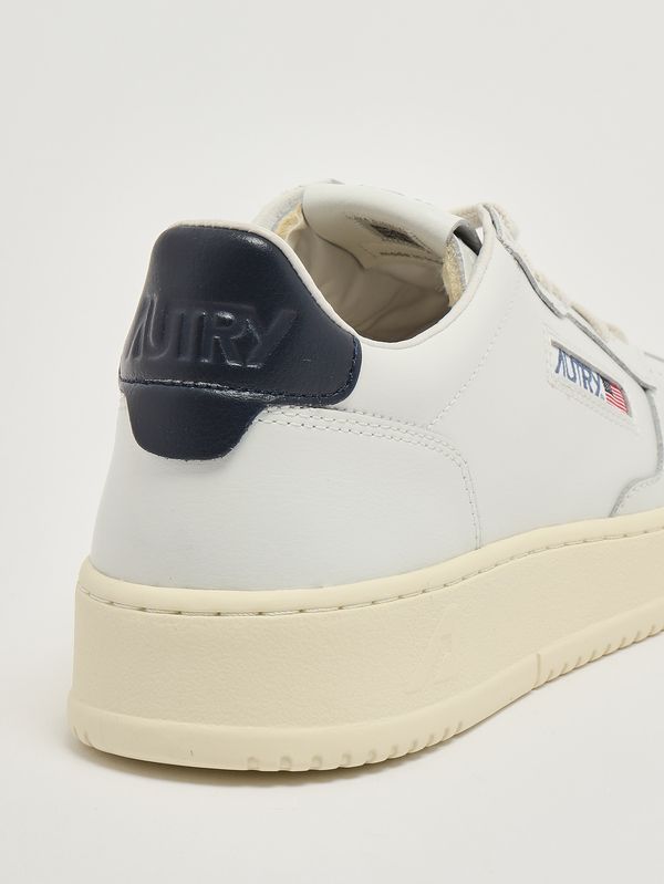 5. Zapatillas Medalist de piel para hombre Blanco-Azul Autry aulmll12