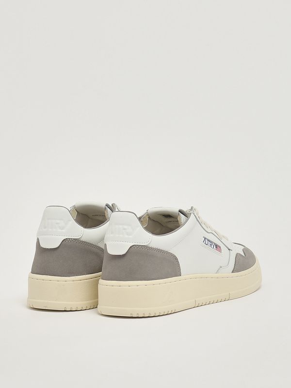 3. Baskets homme Medalist en cuir Blanc-Gris Autry aulmft01