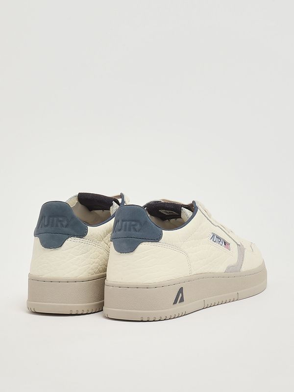 3. Zapatillas de hombre Medalist en piel y nobuk Blanco-Azul Autry aulmne12