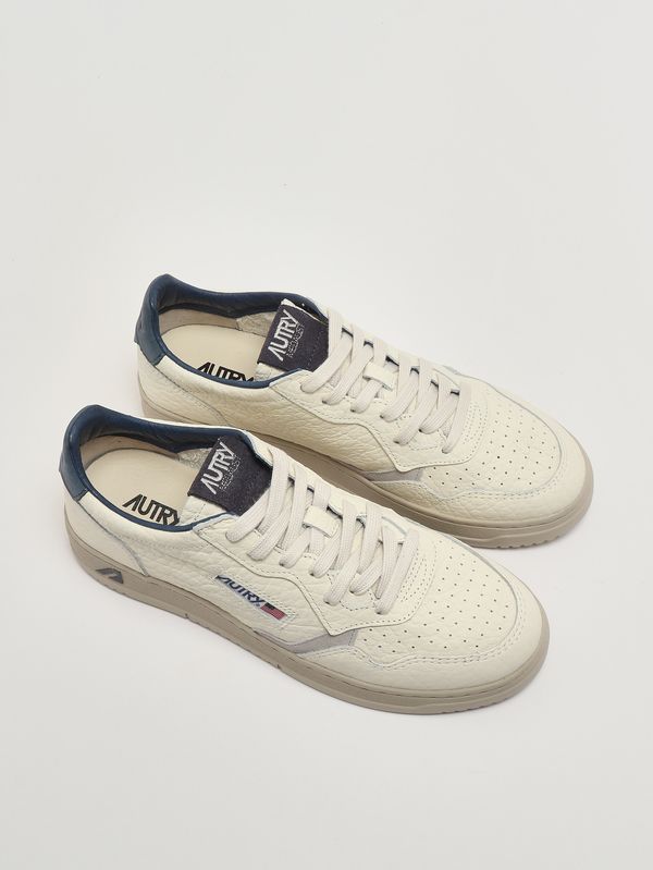 2. Zapatillas de hombre Medalist en piel y nobuk Blanco-Azul Autry aulmne12